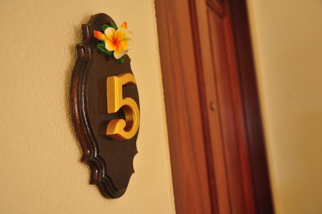 Baan Bussaba Hotel トラン エクステリア 写真