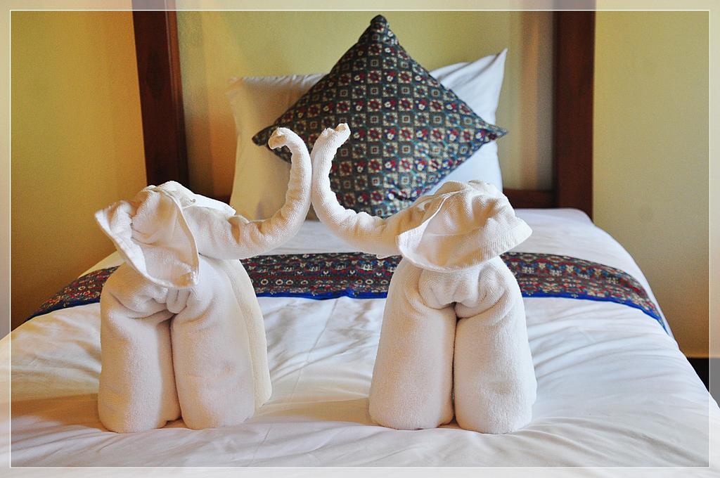 Baan Bussaba Hotel トラン エクステリア 写真