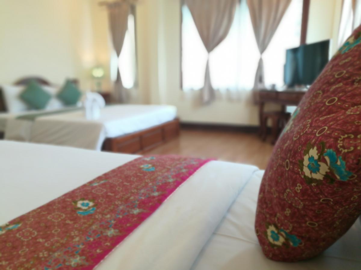 Baan Bussaba Hotel トラン エクステリア 写真